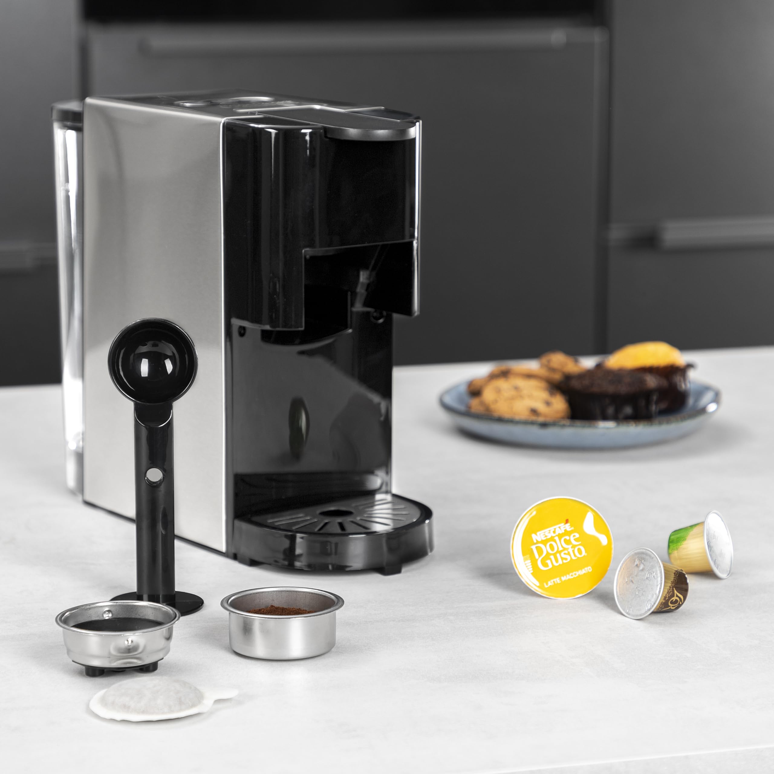 Machine à café multi-capsules 4 en 1 – Capsules, dosettes, café moulu – 800 ml – 1450 W – Noir et argent | Elevira