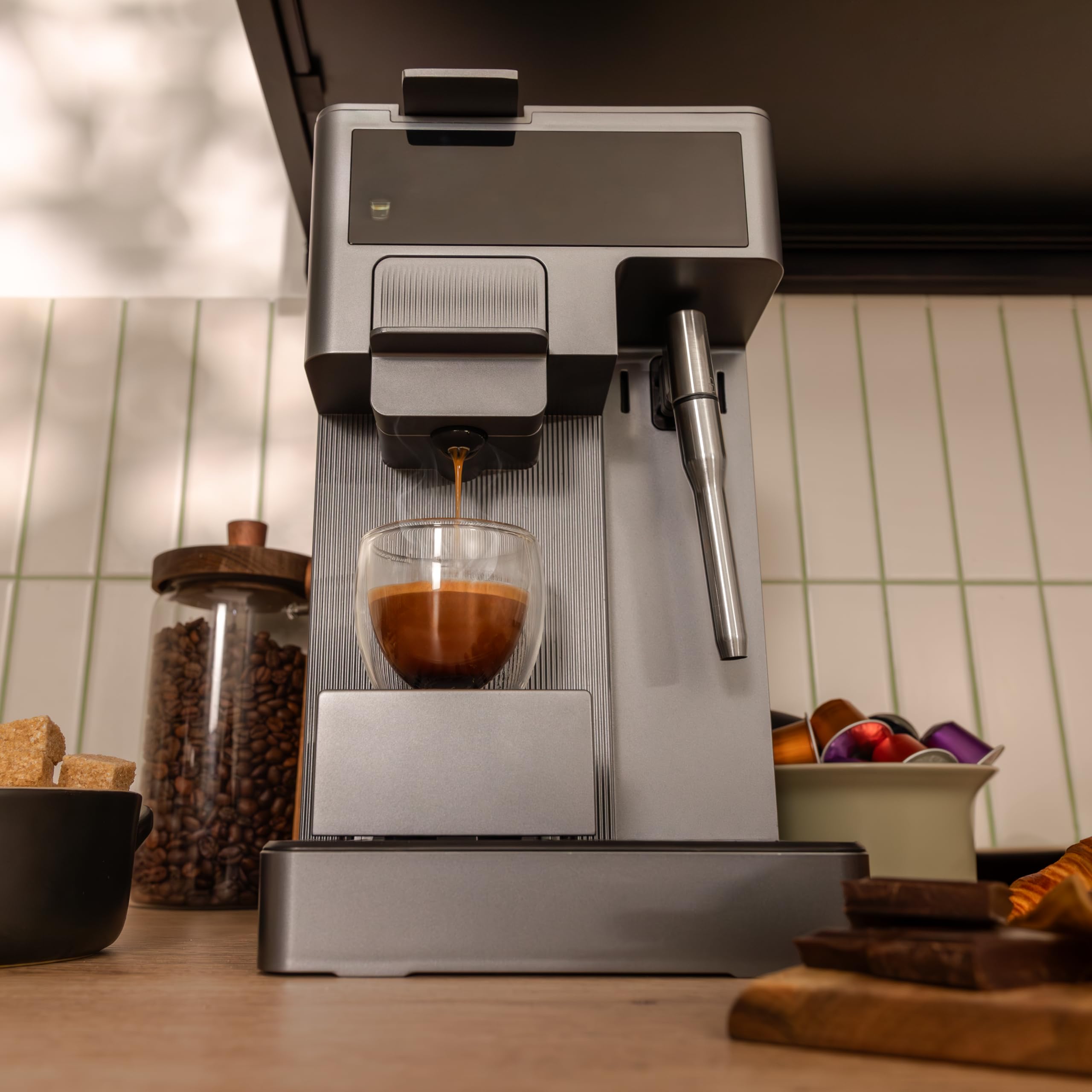 Cafetières à Capsules FreeStyle Latte T. Cafetière multifonctionnelle,1350 W avec réservoir de 400 ml | Elevira