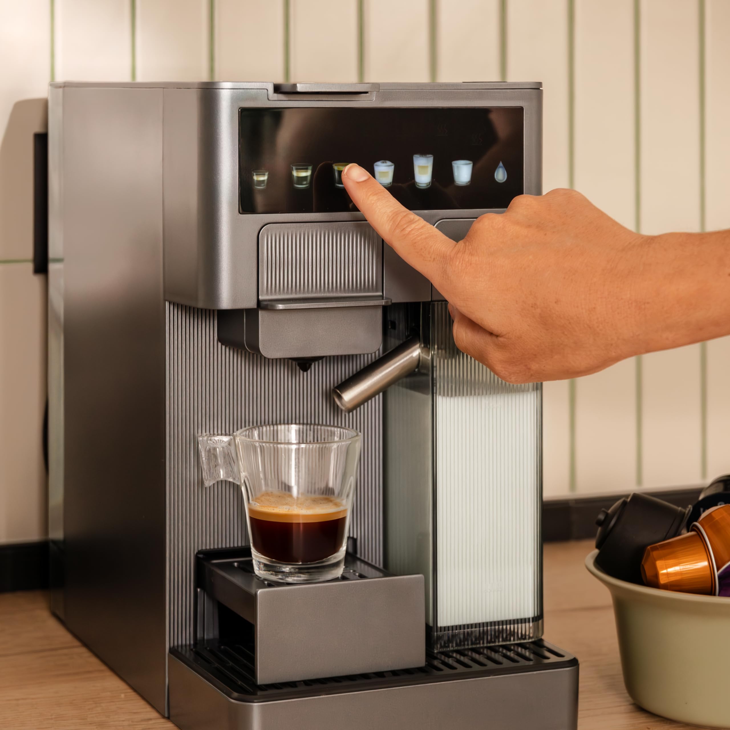 Cafetières à Capsules FreeStyle Latte T. Cafetière multifonctionnelle,1350 W avec réservoir de 400 ml | Elevira